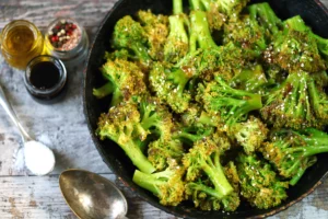 Poêlée de brocolis sautés à l’ail, une recette facile et rapide à réaliser