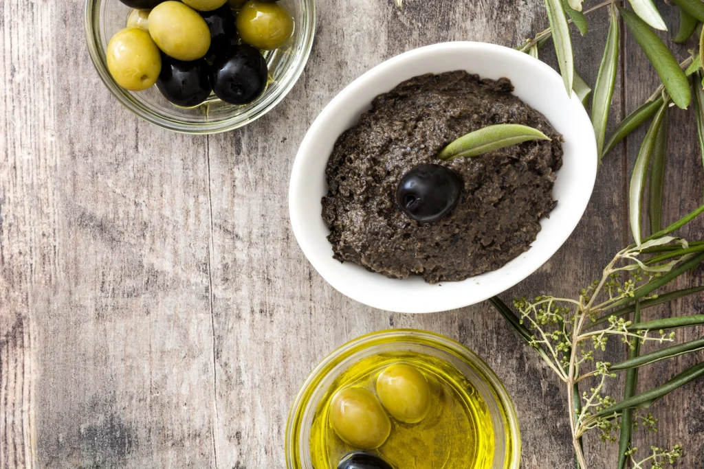 Recette traditionnelle de tapenade aux olives noires provençale
