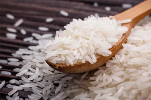 Cuillère de riz cru — quelle quantité de riz prévoir par personne